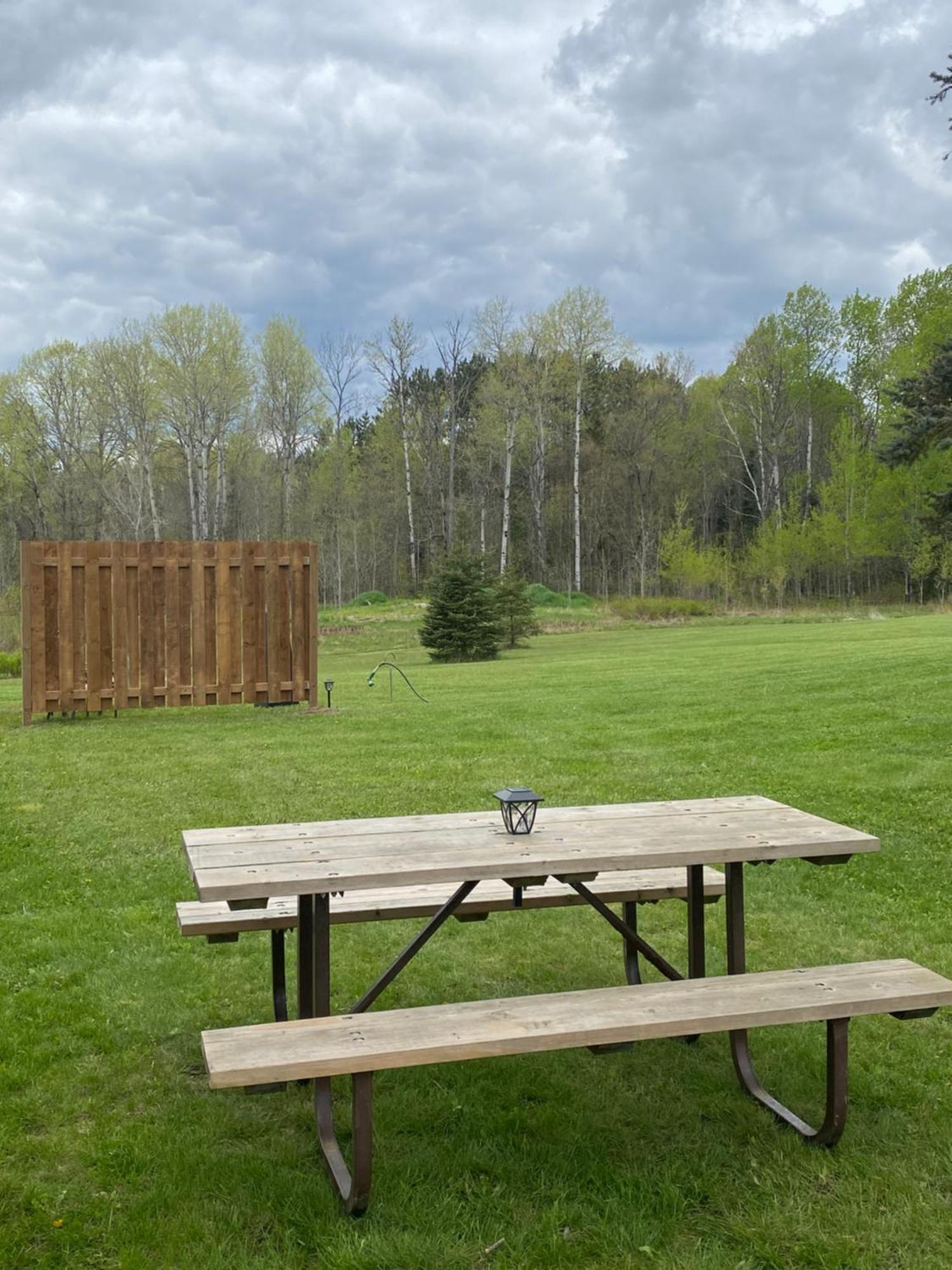 Our Place Up North Bnb Huntsville Extérieur photo